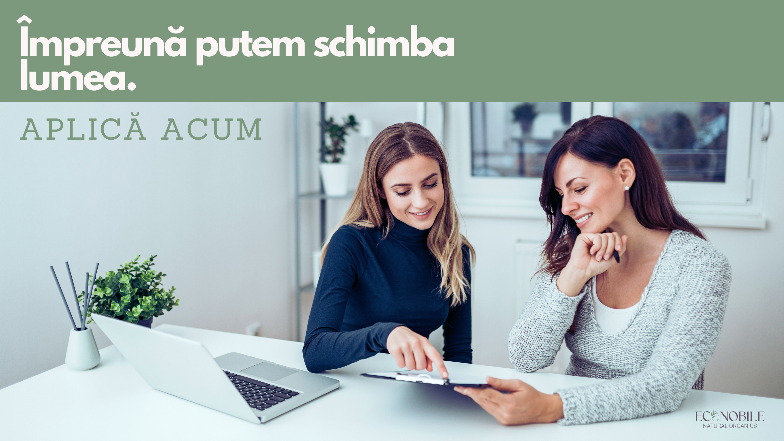 Doua femei poartă o discuție despre carieră